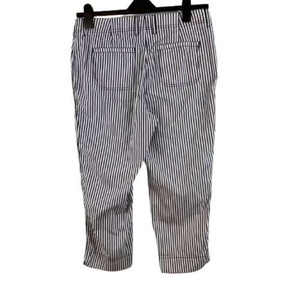 Chicos Capri Pants Size 1 White Black Striped Casual Cropped Pants - Picture 5 of 5